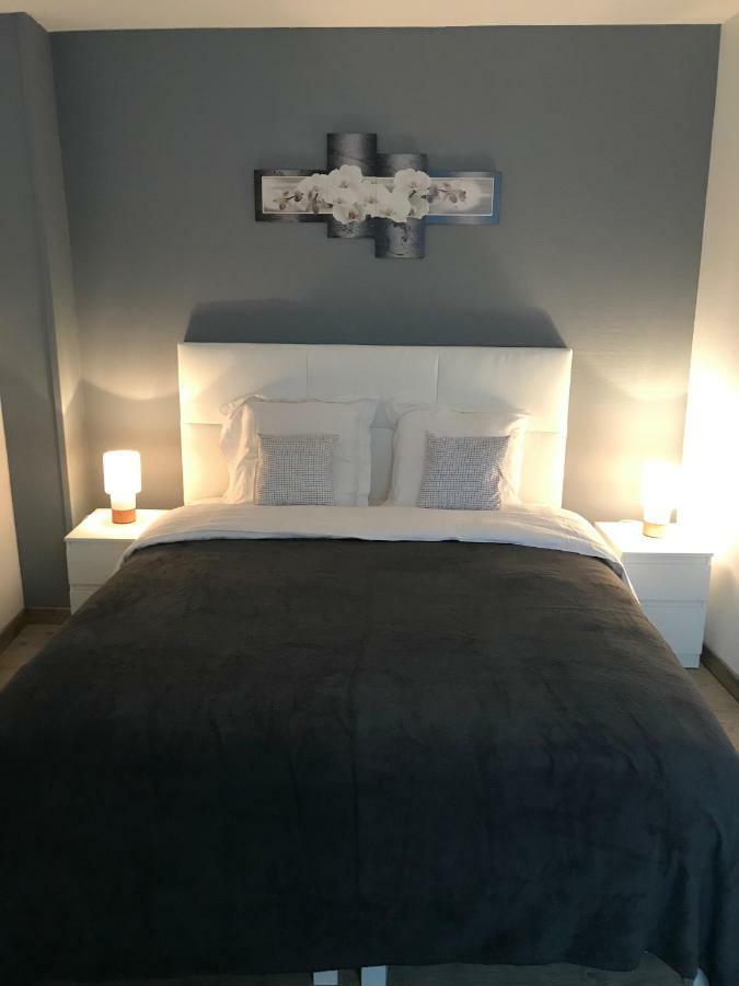 Proche Apartment *