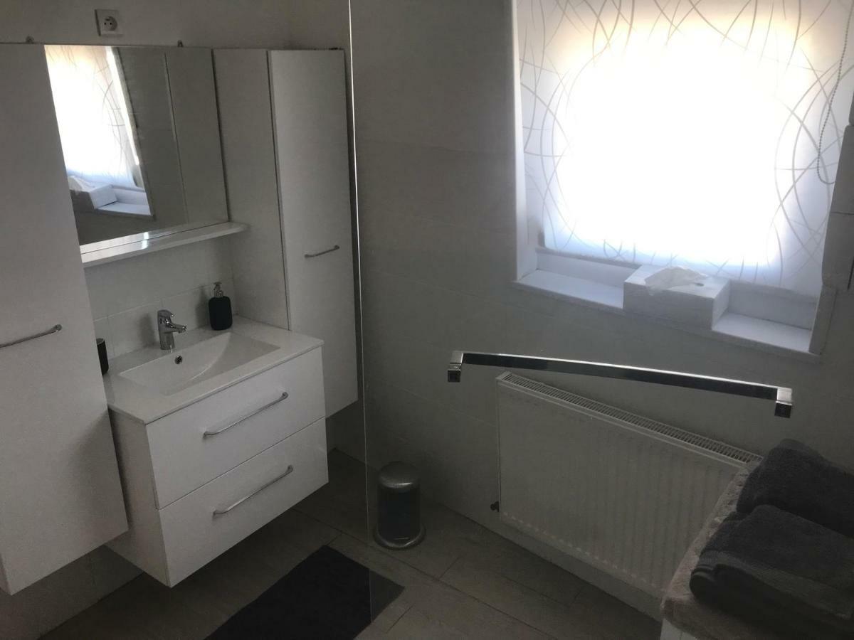 Proche Apartment *